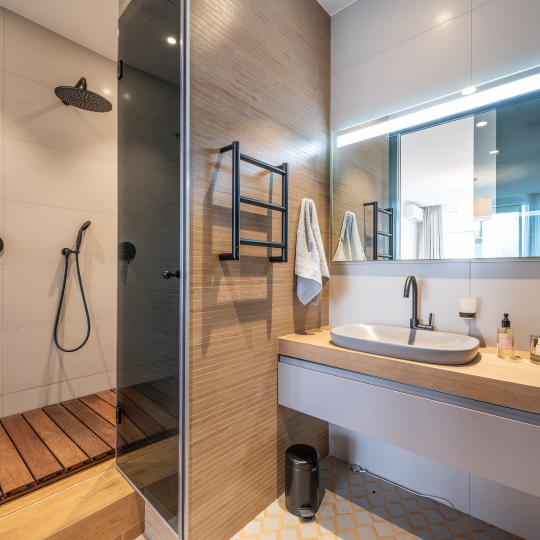 Bathroom-lighting-Reliable-General-Contracting-1920w